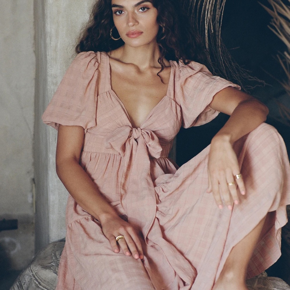 Hello‎ Sweetheart Peach Puff Sleeve Tiered Midi Dress Small